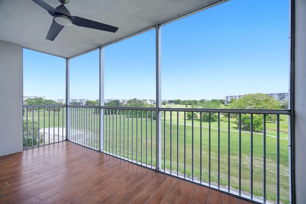 2901 S Palm Aire Drive Pompano Beach FL 33069