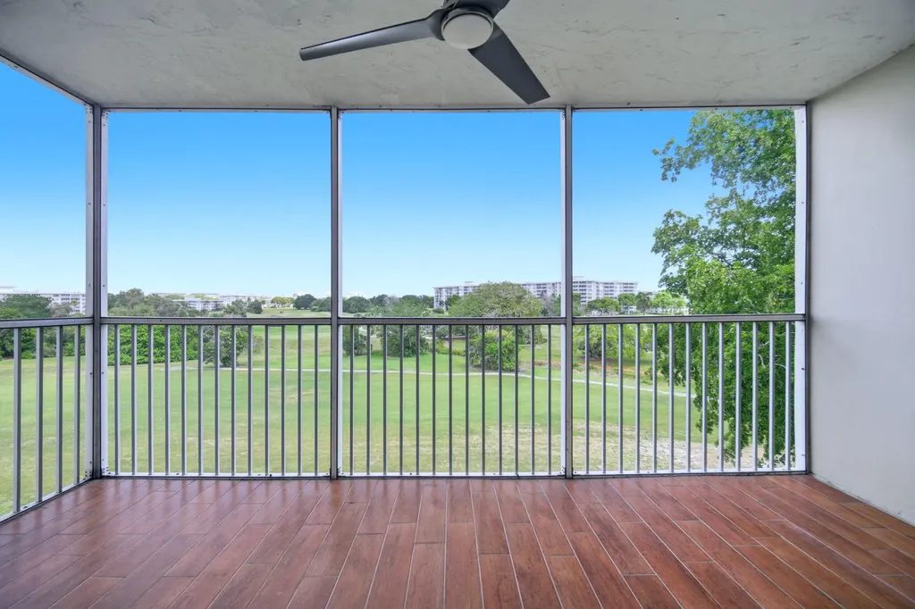 2901 S Palm Aire Drive Pompano Beach FL 33069