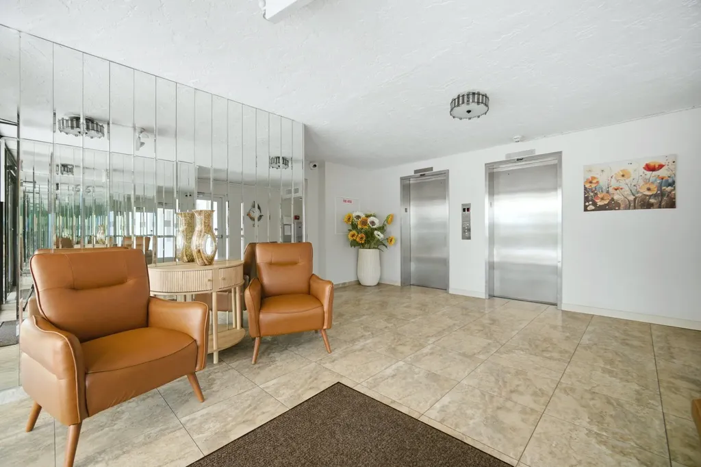 2901 S Palm Aire Drive Pompano Beach FL 33069