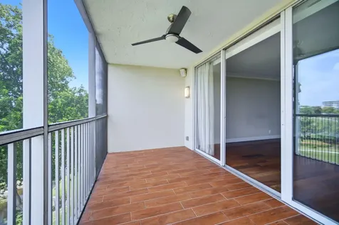 2901 S Palm Aire Drive Pompano Beach FL 33069