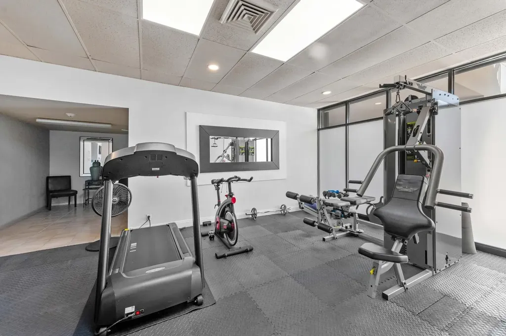 2400 Presidential Way West Palm Beach FL 33401