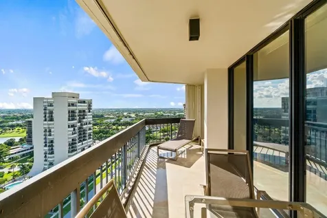 2400 Presidential Way West Palm Beach FL 33401