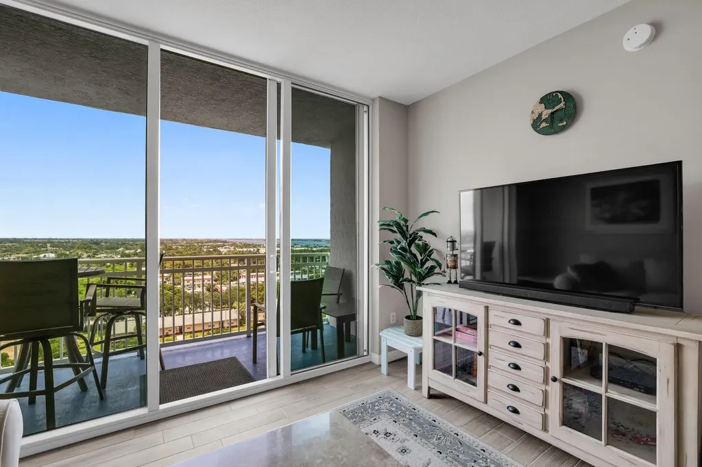 450 N Federal Highway Boynton Beach FL 33435