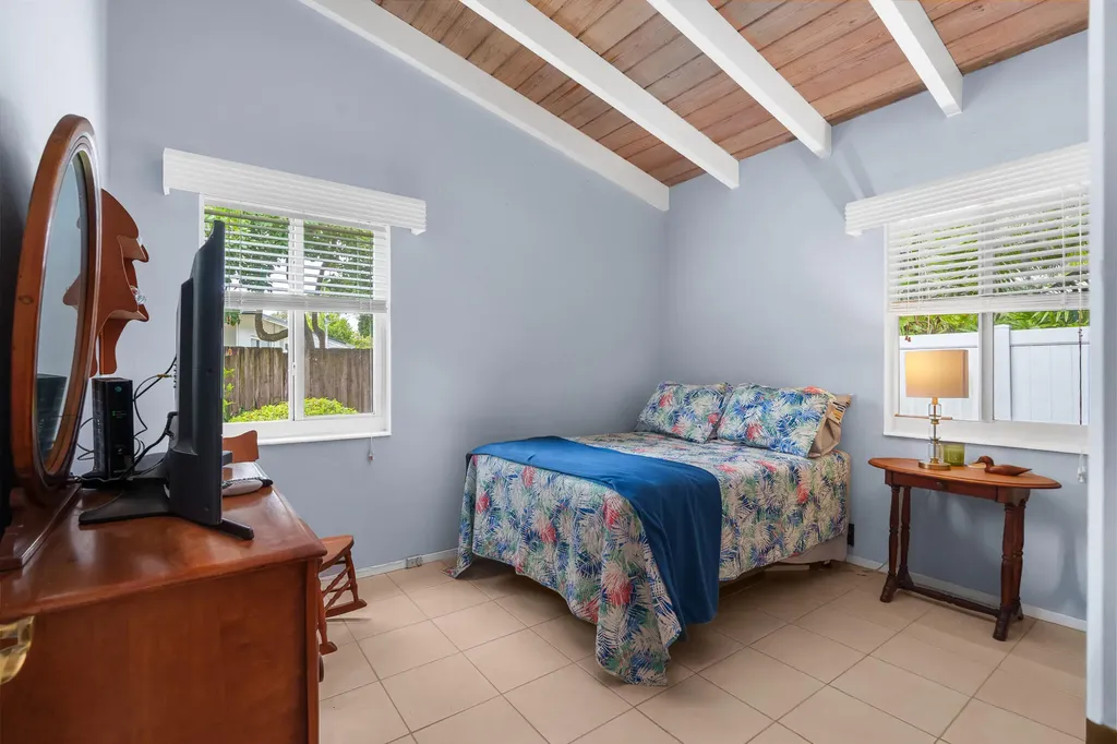 1617 NE 8th Avenue Fort Lauderdale FL 33305