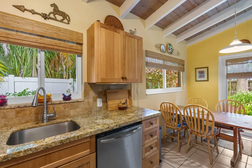 1617 NE 8th Avenue Fort Lauderdale FL 33305