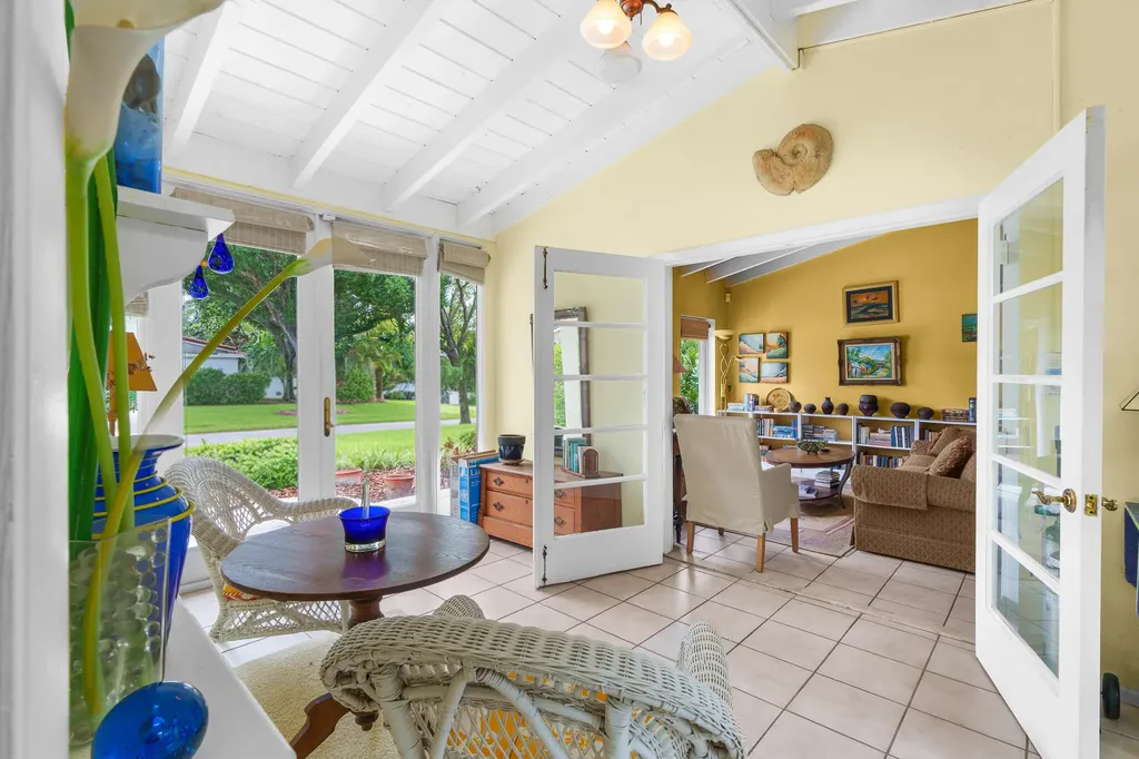 1617 NE 8th Avenue Fort Lauderdale FL 33305