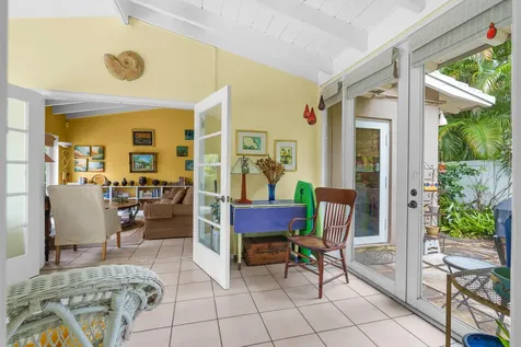 1617 NE 8th Avenue Fort Lauderdale FL 33305