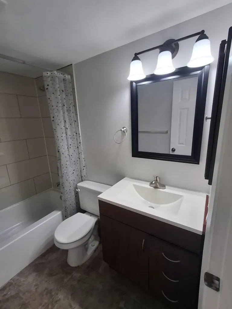 512 Gardens Drive Pompano Beach FL 33069