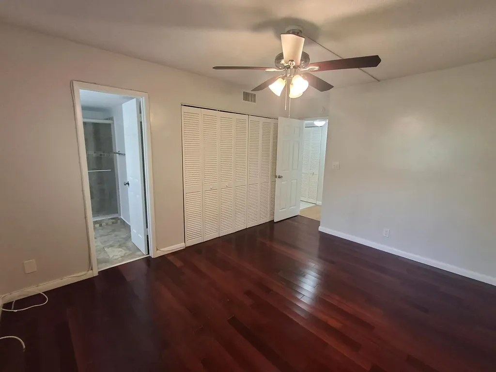 512 Gardens Drive Pompano Beach FL 33069