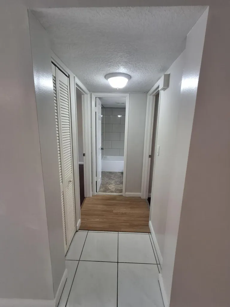 512 Gardens Drive Pompano Beach FL 33069