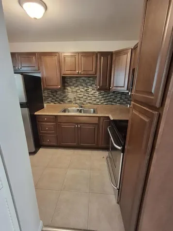 512 Gardens Drive Pompano Beach FL 33069
