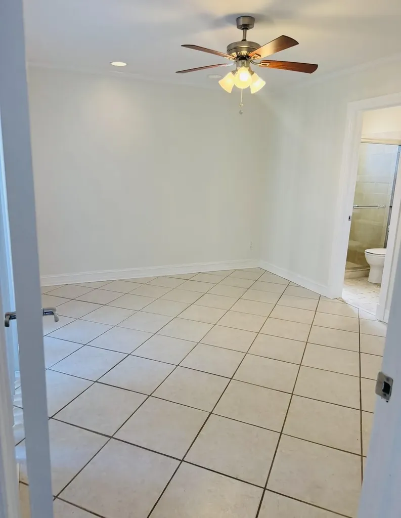 1005 Manor Drive Palm Springs FL 33461