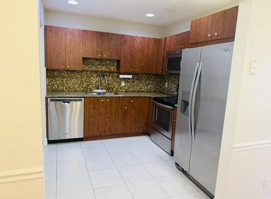 1005 Manor Drive Palm Springs FL 33461