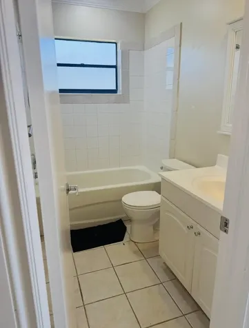 1005 Manor Drive Palm Springs FL 33461