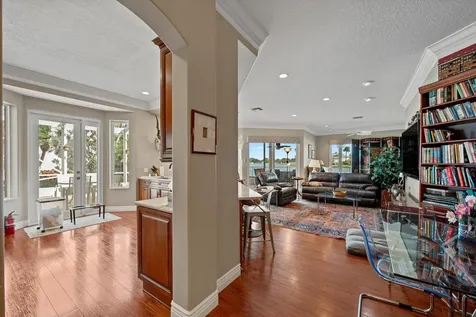 923 Augusta Pointe Drive Palm Beach Gardens FL 33418