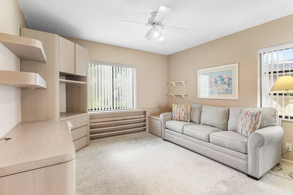 8298 Springlake Drive Boca Raton FL 33496