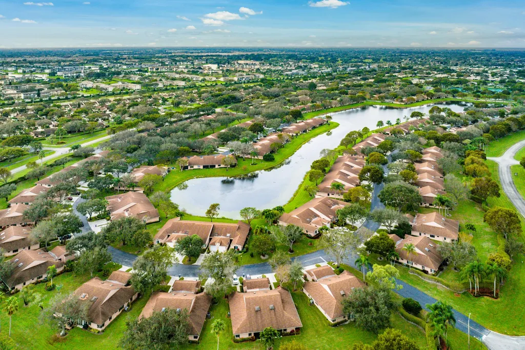 8298 Springlake Drive Boca Raton FL 33496