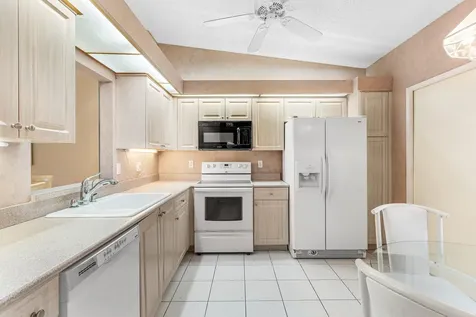 8298 Springlake Drive Boca Raton FL 33496