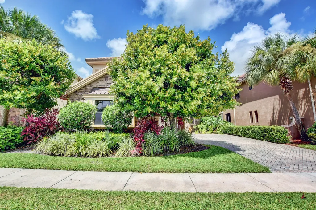 3424 Collonade Drive Wellington FL 33449