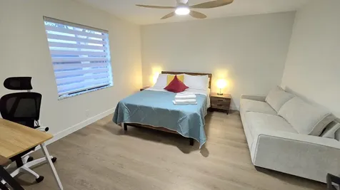1236 NE 12th Avenue Fort Lauderdale FL 33304