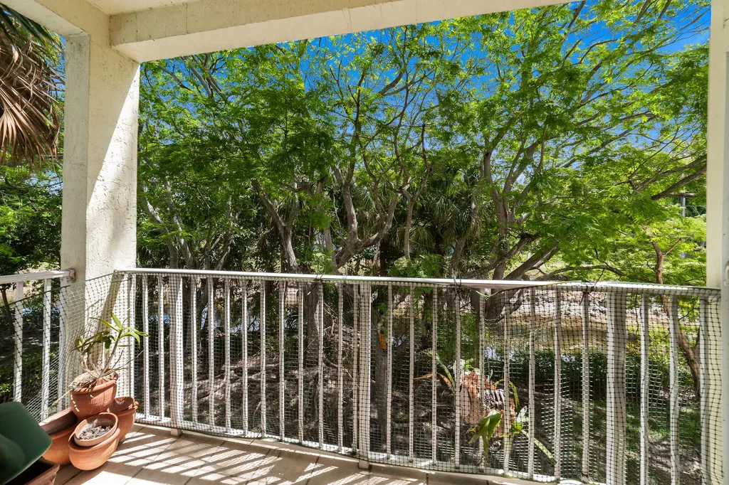 2901 Riverside Drive Coral Springs FL 33065