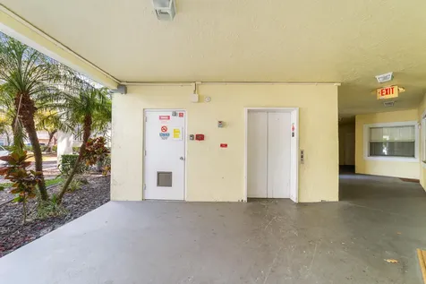 2901 Riverside Drive Coral Springs FL 33065