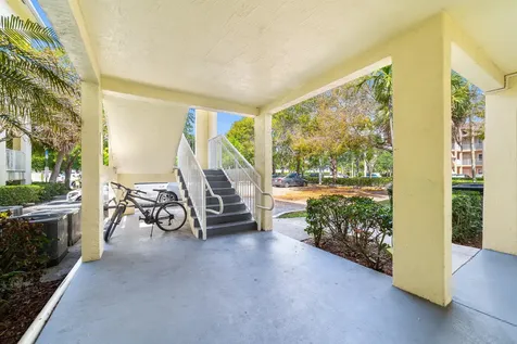 2901 Riverside Drive Coral Springs FL 33065