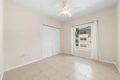2901 Riverside Drive Coral Springs FL 33065