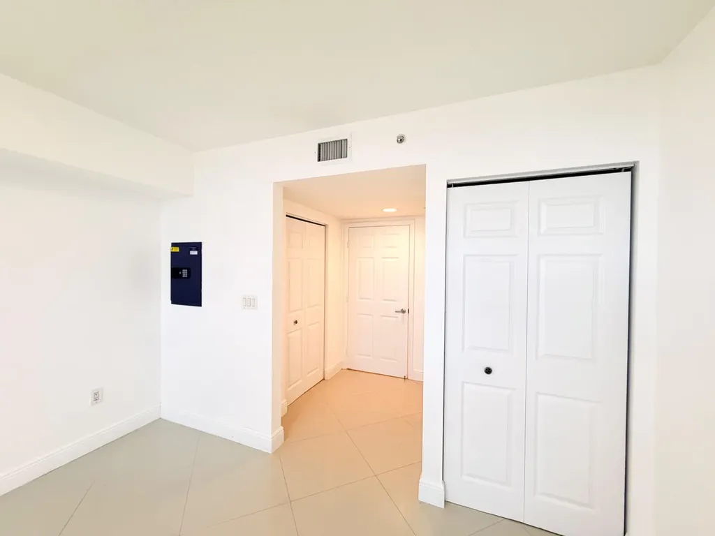 3232 Coral Way Miami FL 33145