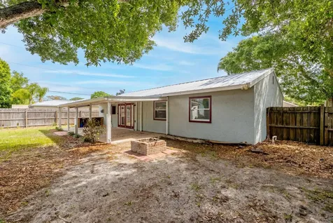 2255 15th Avenue SW Vero Beach FL 32962