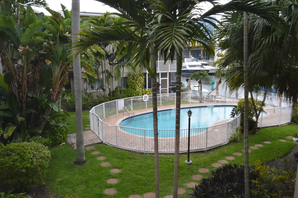 1500 SE 15th Street Fort Lauderdale FL 33316