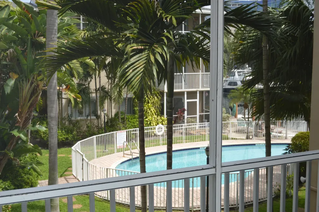 1500 SE 15th Street Fort Lauderdale FL 33316