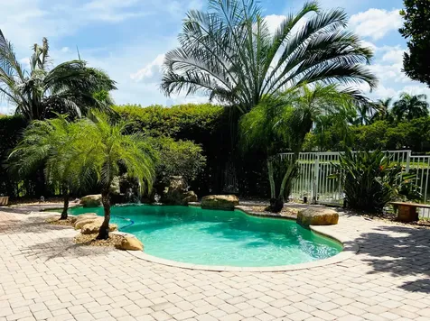 3898 Falcon Ridge Circle Weston FL 33331