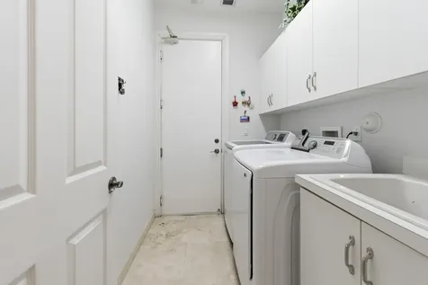 6666 NW 127th Terrace Parkland FL 33076