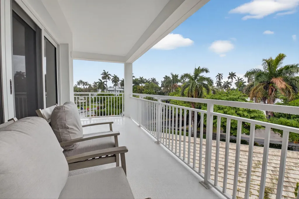 1000 Lowry Street Delray Beach FL 33483