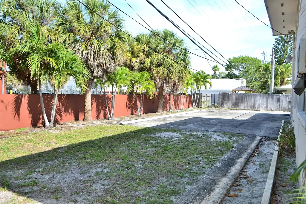 2633 Middle River Drive Fort Lauderdale FL