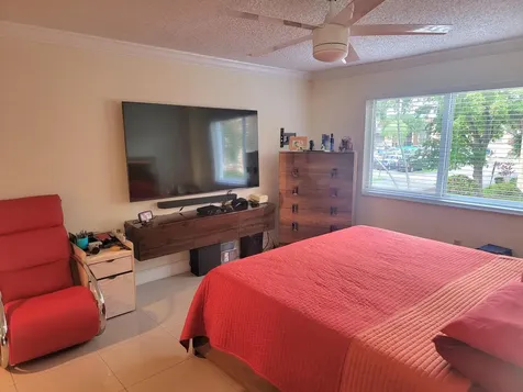 8140 SW 24th Street North Lauderdale FL 33068