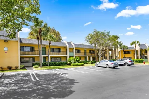 507 Meadows Circle Boynton Beach FL 33436