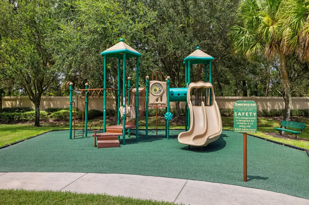 8605 Club Estates Way Lake Worth FL 33467