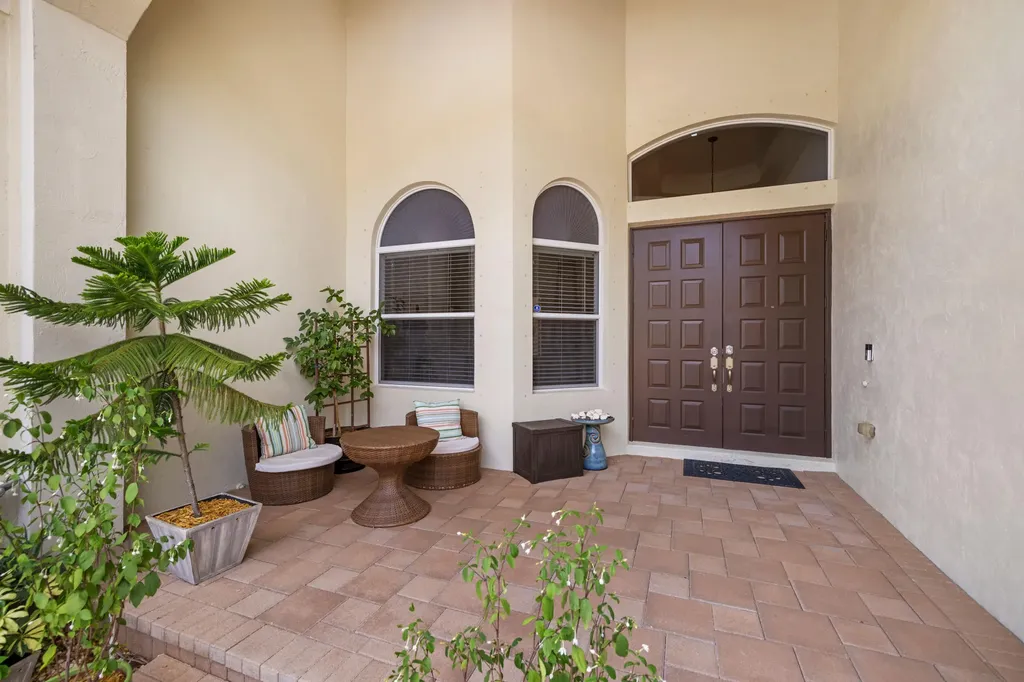 8605 Club Estates Way Lake Worth FL 33467
