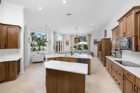 8605 Club Estates Way Lake Worth FL 33467
