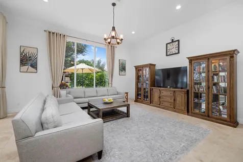 8605 Club Estates Way Lake Worth FL 33467