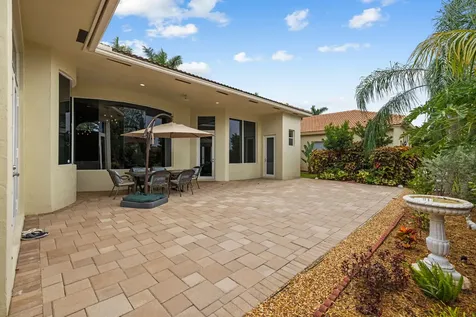 8605 Club Estates Way Lake Worth FL 33467