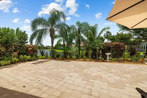 8605 Club Estates Way Lake Worth FL 33467