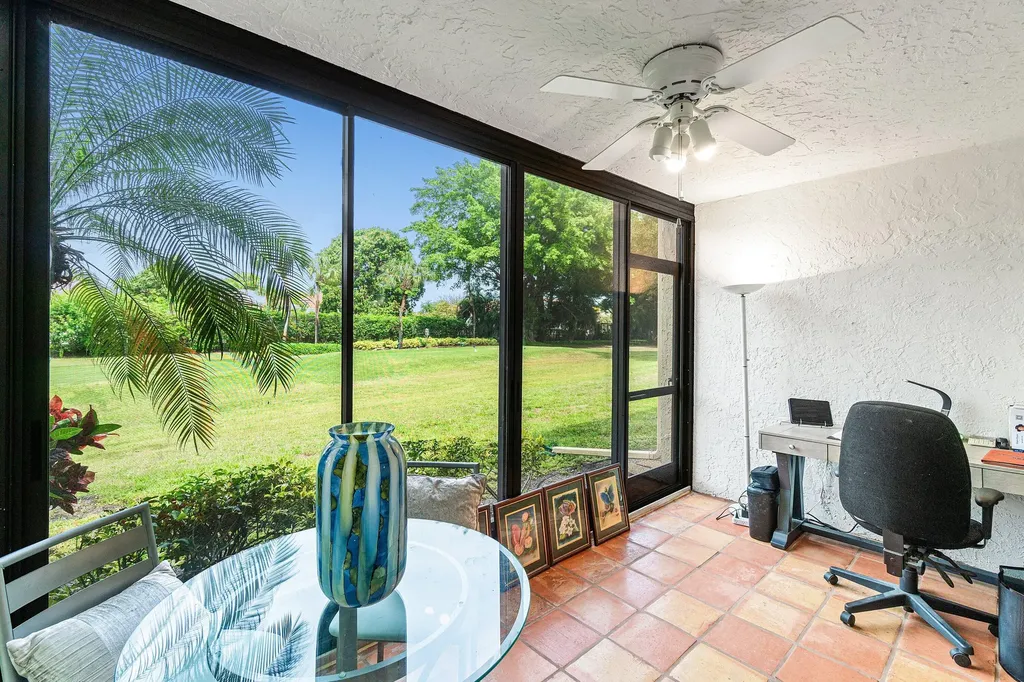 5121 Oakhill Lane Delray Beach FL 33484