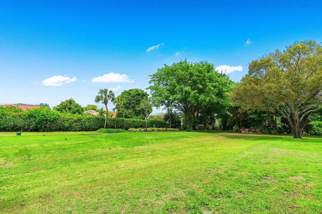 5121 Oakhill Lane Delray Beach FL 33484