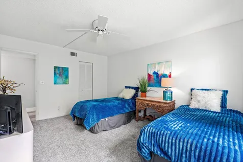 5121 Oakhill Lane Delray Beach FL 33484