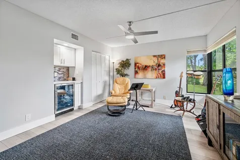5121 Oakhill Lane Delray Beach FL 33484