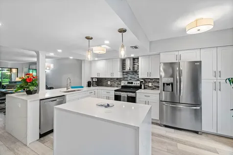 5121 Oakhill Lane Delray Beach FL 33484