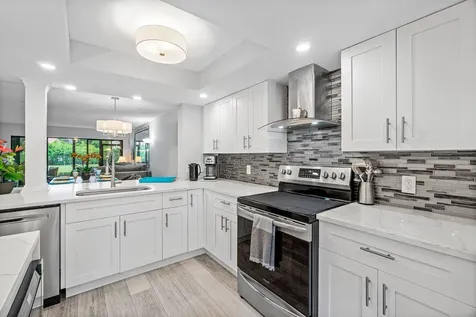 5121 Oakhill Lane Delray Beach FL 33484